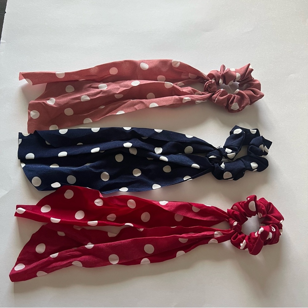 Polka Dot Scrunchie Set